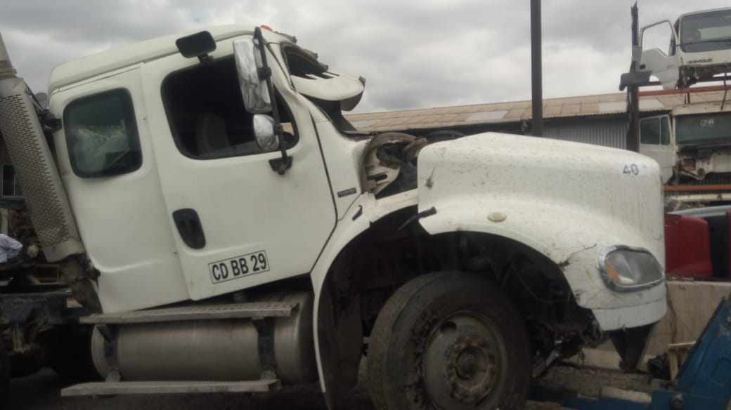  Freightliner M2 2009 